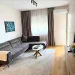Апартаменти Point 11 & Private Garage