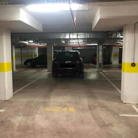 Point 11 & Private Garage * Podgorica
