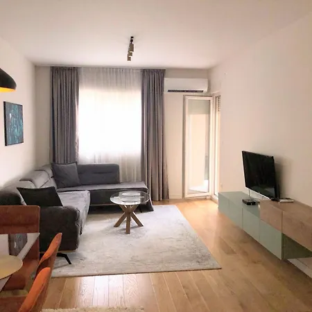 Apartment Point 11