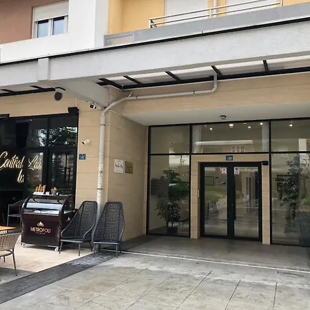 Апартаменти Point 11 & Private Garage Подгориця
