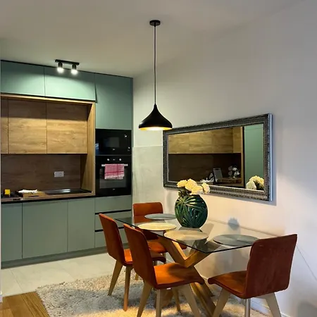 Apartmán Point 11 & Private Garage *