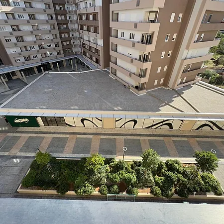 Point 11 & Private Garage Подгориця