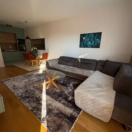Apartmán Point 11 & Private Garage Podgorica