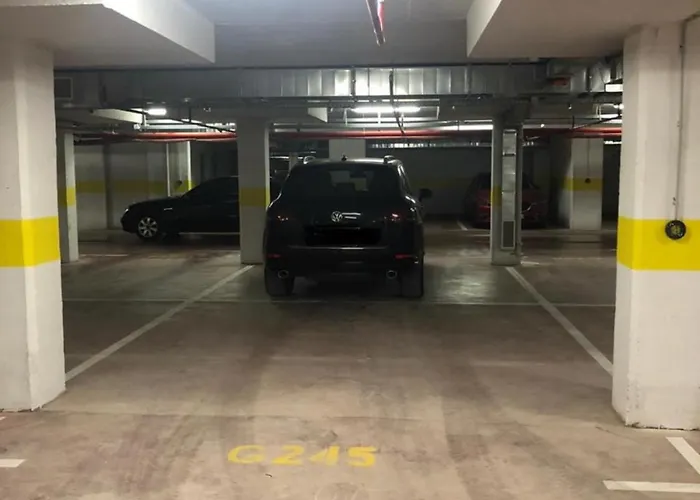 Point 11 & Private Garage * Podgorica