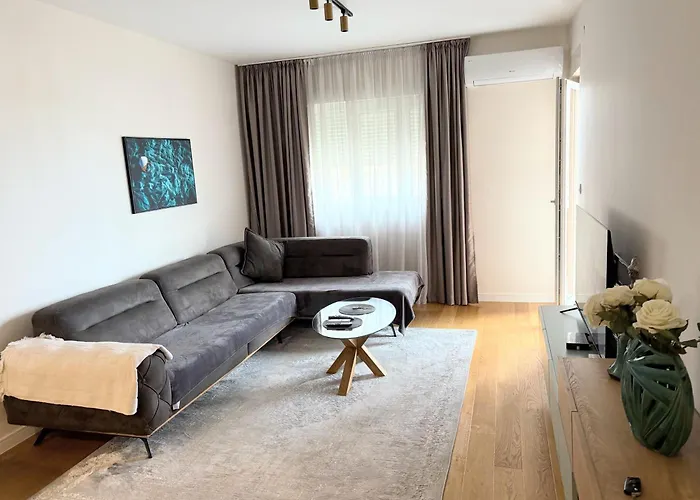 דירה Apartments Central Point 11 & Private Garage